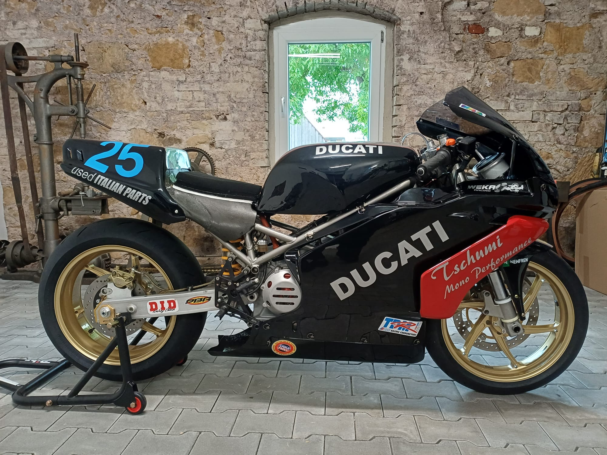 Weka-Racing_Ducati-Mono