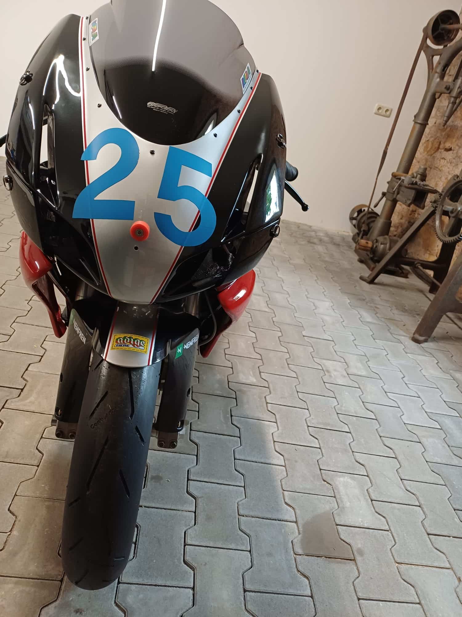 Weka-Racing_Ducati-Mono_