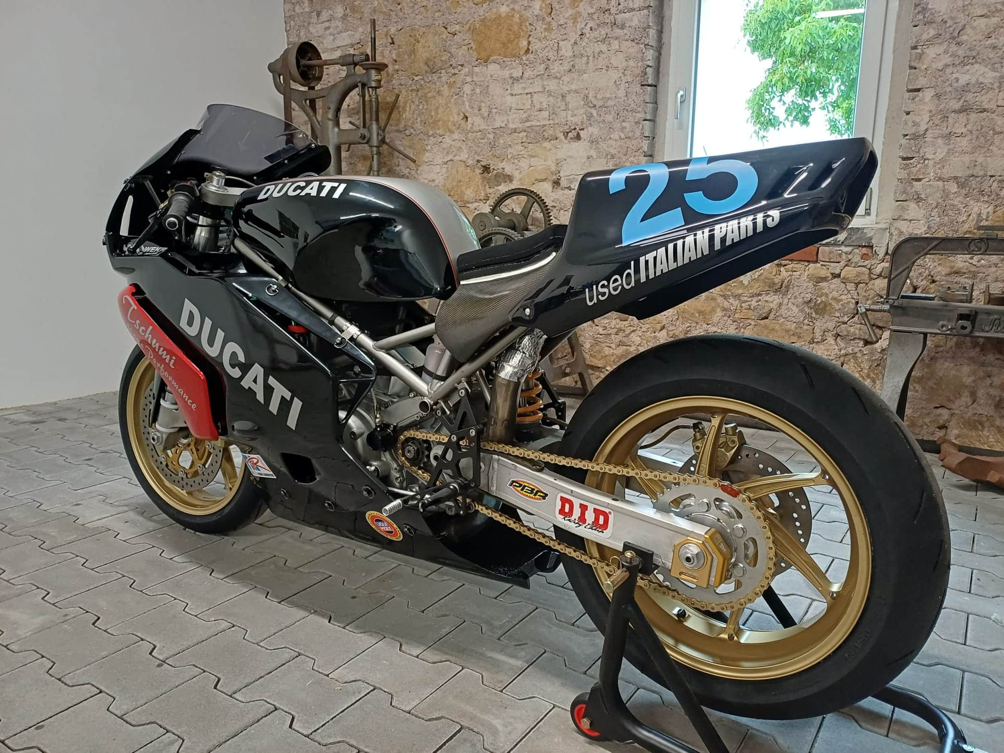 Weka-Racing_Ducati-Mono_