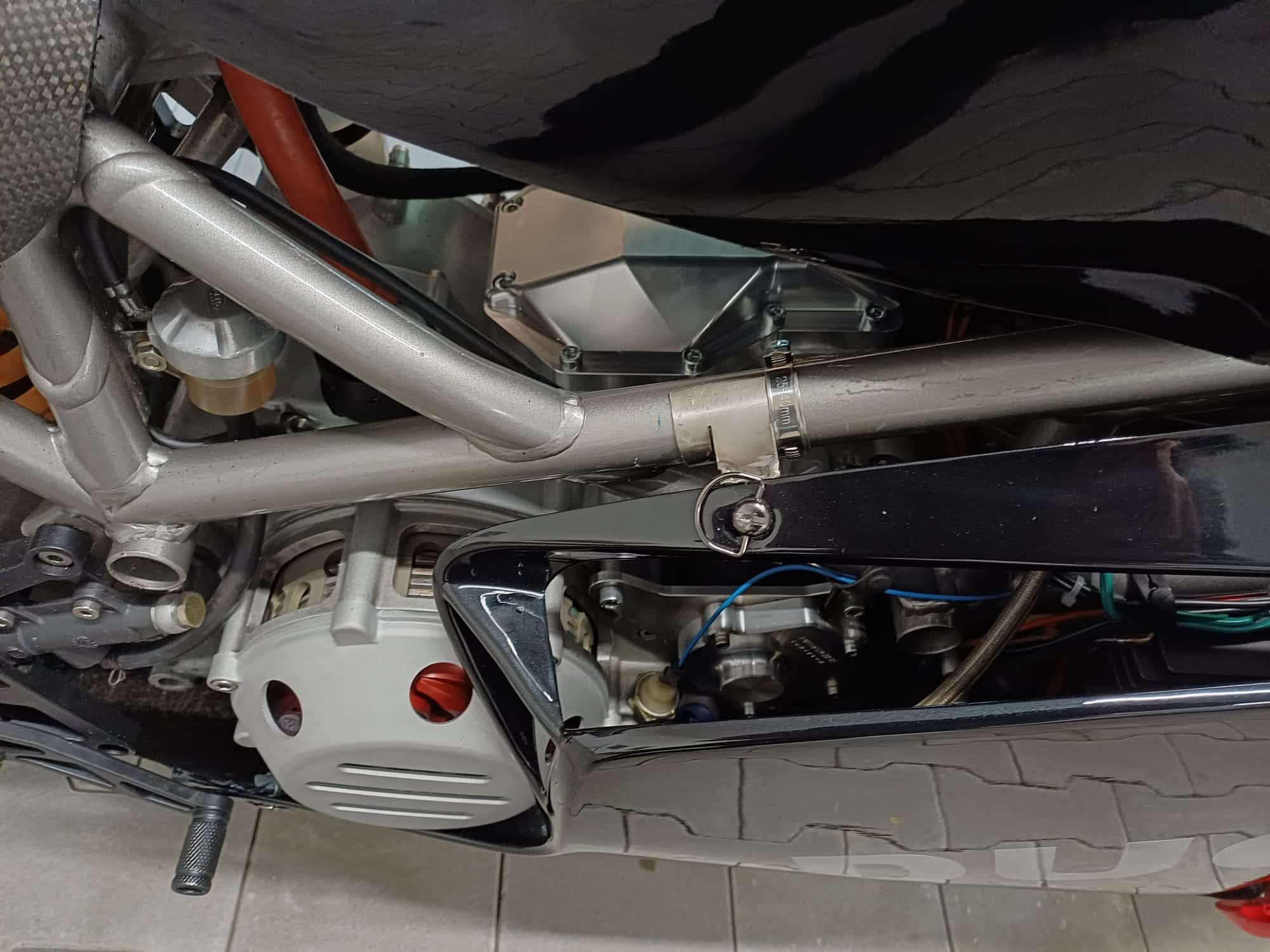 Weka-Racing_Ducati-Mono