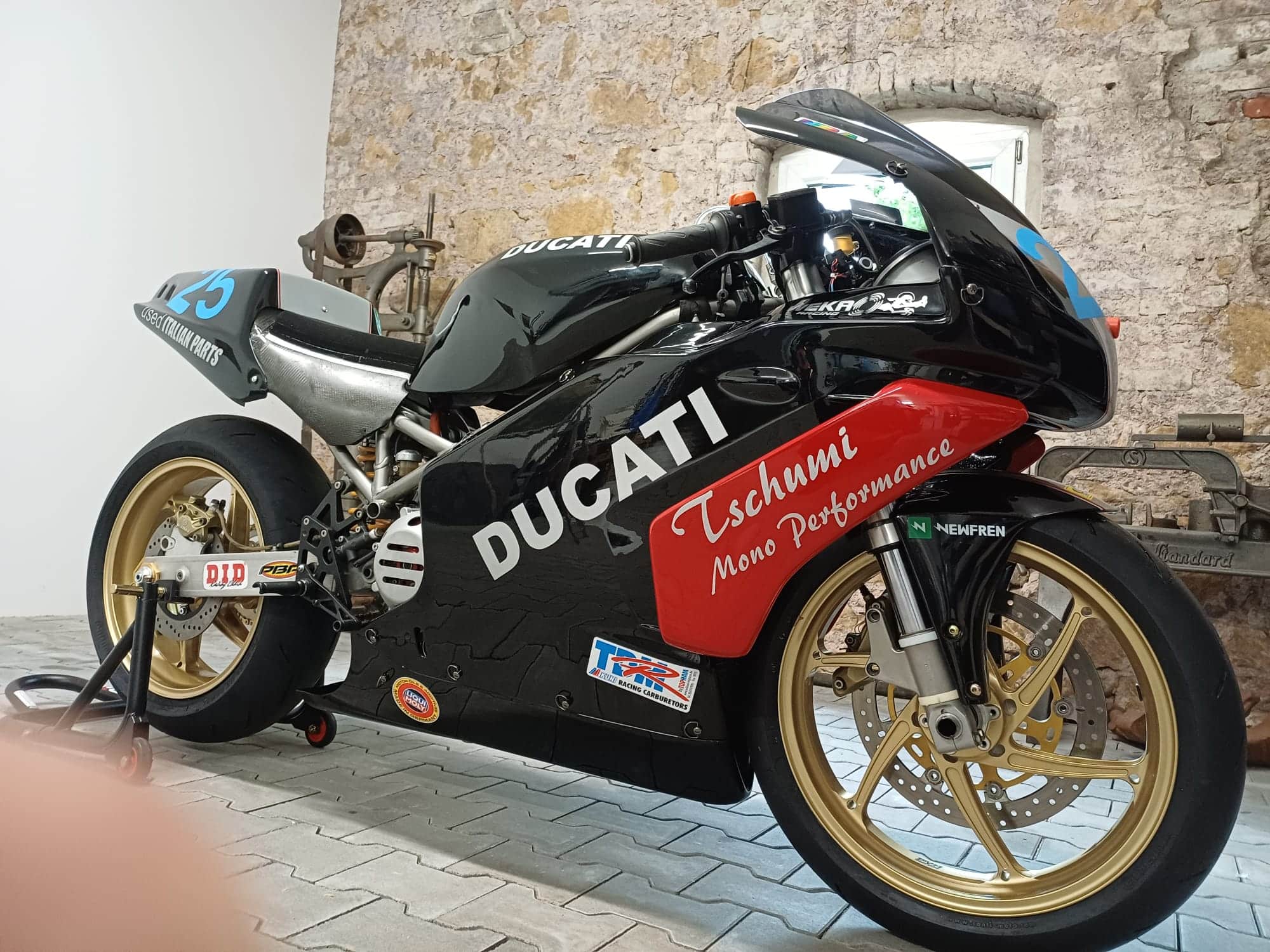 Weka-Racing_Ducati-Mono